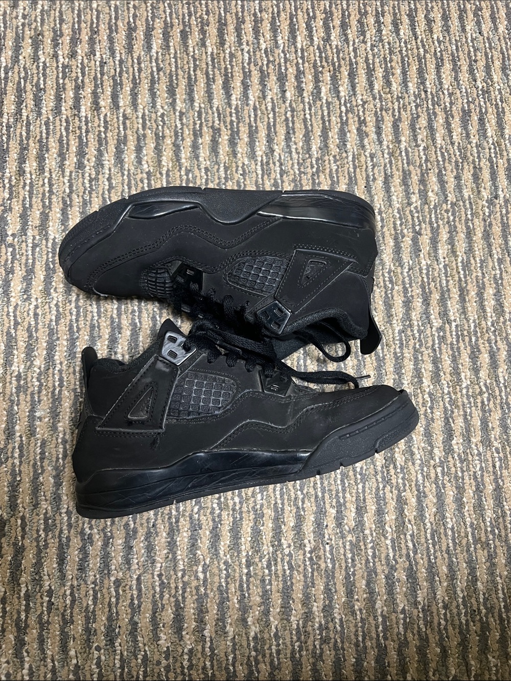 Jordan: Kids Air 4 Retro